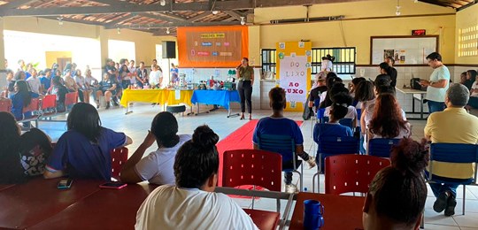 35ª Zona Eleitoral realiza campanha em escolas para atrair jovens a tirar o título 35ª Zona Eleitoral realiza campanha em escolas para atrair jovens a tirar o título