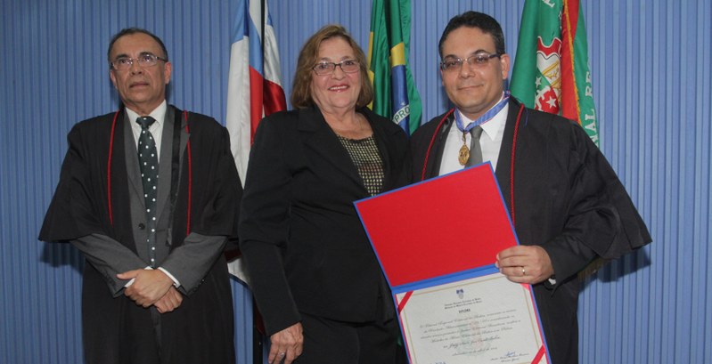 TRE-BA Despedida do Juiz Saulo Casali TRE-BA Despedida do Juiz Saulo Casali em sessão solene no TRE-BA.