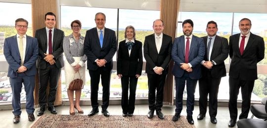 Eleições 2024: Ministra Cármen Lúcia se reúne com Corte Eleitoral e servidores do TRE-BA Eleições 2024: Ministra Cármen Lúcia se reúne com Corte Eleitoral e servidores do TRE-BA
