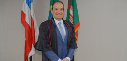 Maurício Kertzman debate violência política de gênero em Lisboa