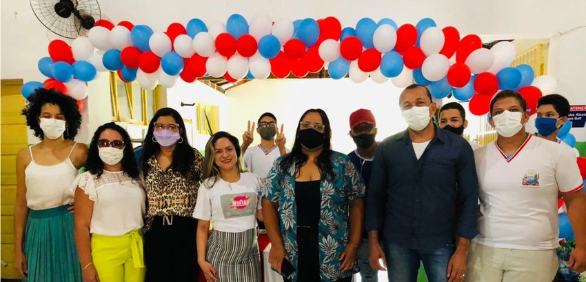 Muquém do São Francisco: atividade "Podcast Voz e Vez da Juventude" premia instituição de ensino Colégio Estadual Suzana de Araújo Bonfim foi reconhecido por ativa participação dos alunos na at...