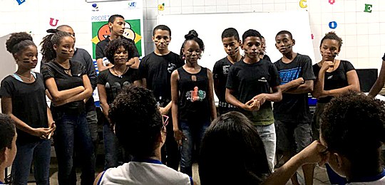 TRE-BA alunos da Municipal Nossa Senhora da Paz Alunos da Escola Municipal Nossa Senhora da Paz participam de ação da EJE/BA
