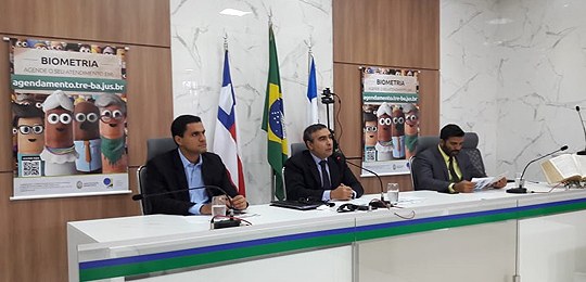 Procurador Cláudio Gusmão preside audiência pública em itaberaba