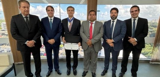 TRE-BA concede medalha do Mérito Eleitoral com Palma ao ministro Marco Aurélio Bellizze TRE-BA concede medalha do Mérito Eleitoral com Palma ao ministro Marco Aurélio Bellizze