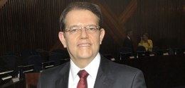 Desembargador Jatahy Júnior, juiz membro da Corte Eleitoral