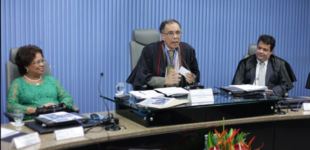 Desembargador Lourival Almeida Trindade, presidente do Tribunal Regional Eleitoral da Bahia (TRE...