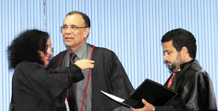 TRE-BA Desembargador Lourival Trindade tomando posse TRE-BA Desembargador Lourival Trindade tomando posse