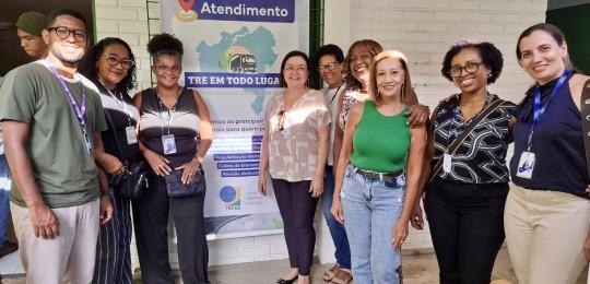 TRE-BA: Dia Exercito - TRE-BA realiza atendimento eleitoral durante ação em comemoração ao Dia do Exército