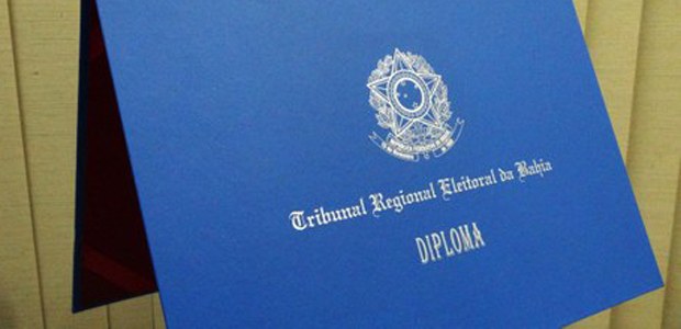TRE-BA Diploma para diplomação dos candidatos eleitos