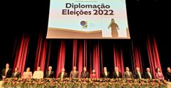 Candidatos eleitos em 2022 são diplomados pelo TRE-BA em solenidade