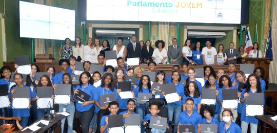 Vereadores do Parlamento Jovem Salvador são diplomados pelo TRE-BA