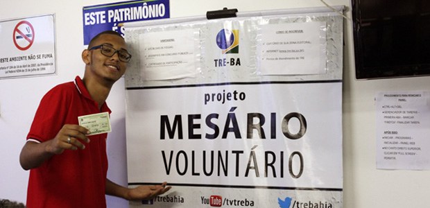 TRE-BA Douglas Lisboa, 17 anos, primeiro a se inscrever no Mesário do Futuro