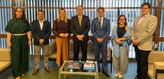 A visita iniciou tratativas para a implementação do ‘Núcleo de Atuação Eleitoral’ da Defensoria ...