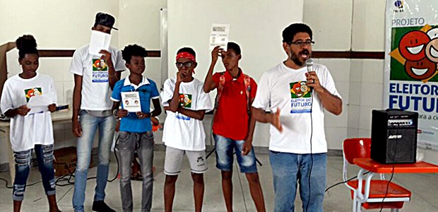 TRE-BA Eleitor do Futuro Ilha de Maré Eleitor do Futuro na Escola Municipal de Ilha de Maré