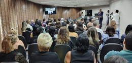 TRE-BA encerra programação da Semana do(a) Servidor(a) com homenagens e apresentação musical