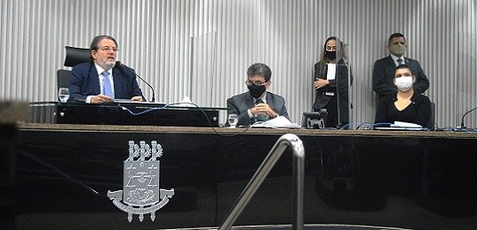 Foto da posse de 11 novos servidores em 22-10-2020, referente ao Concurso Público do ano de 2017.