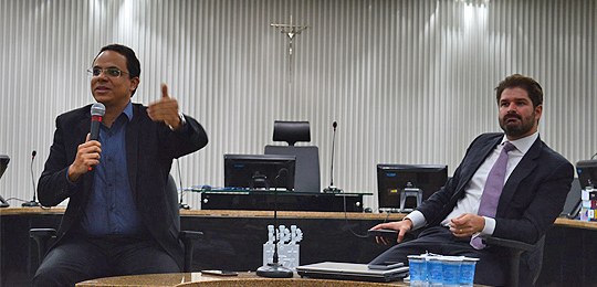 TRE-BA: Henrique Ávila explicou a função do CNJ Henrique Ávila explicou a função do Conselho Nacional de Justiça durante o evento das ‘Sextas Cu...