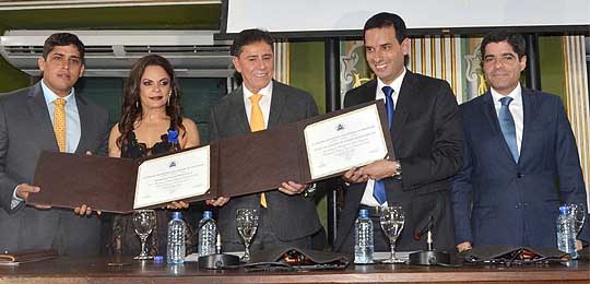 Câmara Municipal de Salvador concedeu cidadania ao desembargador José Rotondano e medalha à juíz...