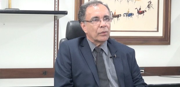 TRE-BA “Nós não podemos perder jamais a utopia”, alerta ex-presidente da Justiça Eleitoral baiana em entrevista ao TRE-BA Democracia “Nós não podemos perder jamais a utopia”, alerta ex-presidente da Justiça Eleitoral baiana em en...