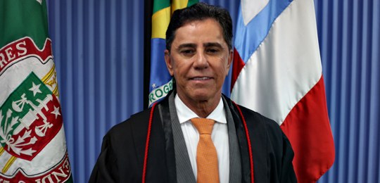 TRE-BA Presidente será homenageado com Medalha do Mérito Acadêmico Proposta de outorga foi feita pelos servidores da Escola Judiciária Eleitoral da Bahia e aprovad...