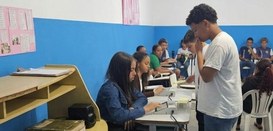 Estudantes de Encruzilhada participam de ação de cidadania promovida pela Justiça Eleitoral baiana