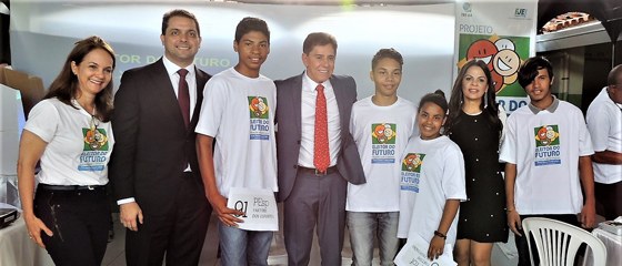 TRE-BA Projeto Eleitor do Futuro realiza ação em escola de Vitória da Conquista Os alunos da Escola Municipal Frei Serafim do Amparo participaram das diversas dinâmicas do proj...