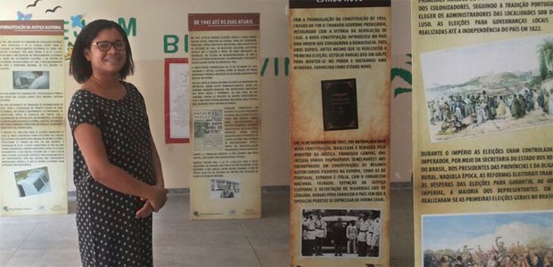 TRE-BA realiza exposição sobre a história do voto no Brasil em escola de Fazenda Coutos