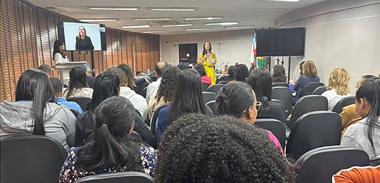 TRE-BA reúne autoridades para debater violência contra mulheres no judiciário baiano TRE-BA reúne autoridades para debater violência contra mulheres no judiciário baiano