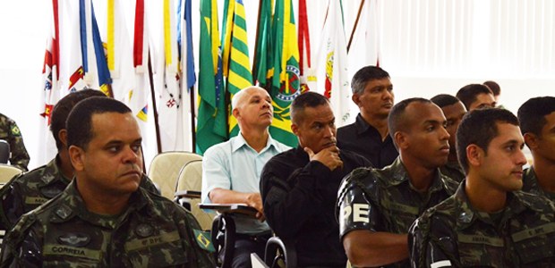 TRE-BA “TRE-BA Especial” acompanha agentes de segurança da Justiça Eleitoral em treinamento no 6º Batalhão de Polícia do Exército TRE-BA “TRE-BA Especial” acompanha agentes de segurança da Justiça Eleitoral em treinamento no 6...