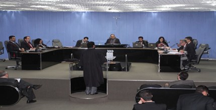 TRE-BA TRE-BA se destaca por ter alcançado a maior produtividade de juízes e servidores em 2012 TRE-BA TRE-BA se destaca por ter alcançado a maior produtividade de juízes e servidores em 2012
