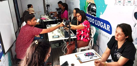 TRE Em Todo Lugar: atendimento itinerante chega a eleitores de Mirante e Manoel Vitorino