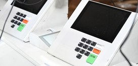 Urnas eletrônicas permitem revisar dados dos(as) candidatos(as) antes do registro do voto