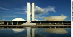 Mesa redonda aberta ao público debate Reforma Política Institucional