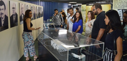 TRE-BA: Estudantes de Direito participam de visita acadêmica à sede Estudantes de Direito participam de visita acadêmica à sede do TRE-BA