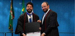 Entrega da honraria ocorreu em sessão solene realizada nesta segunda-feira (27/7), após a última...
